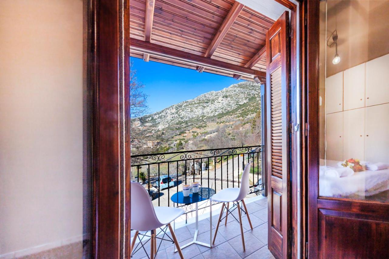 Deluxe Apartments By White Hills Arachova Exterior photo