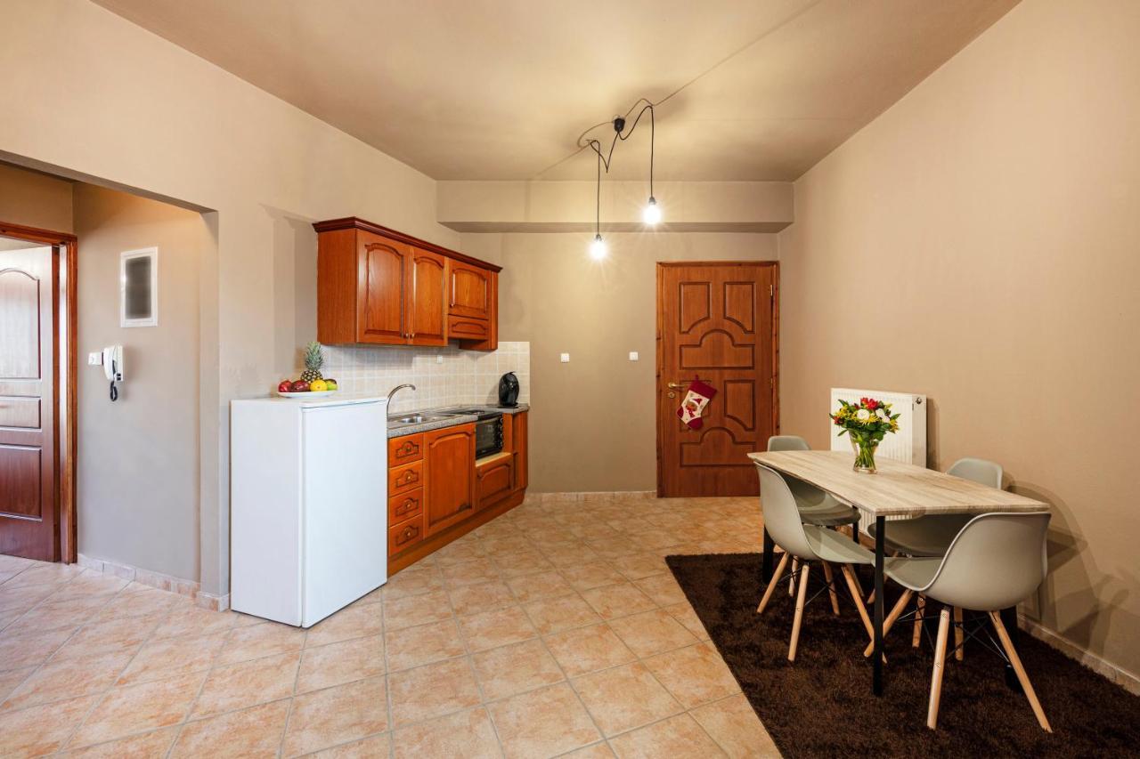 Deluxe Apartments By White Hills Arachova Exterior photo