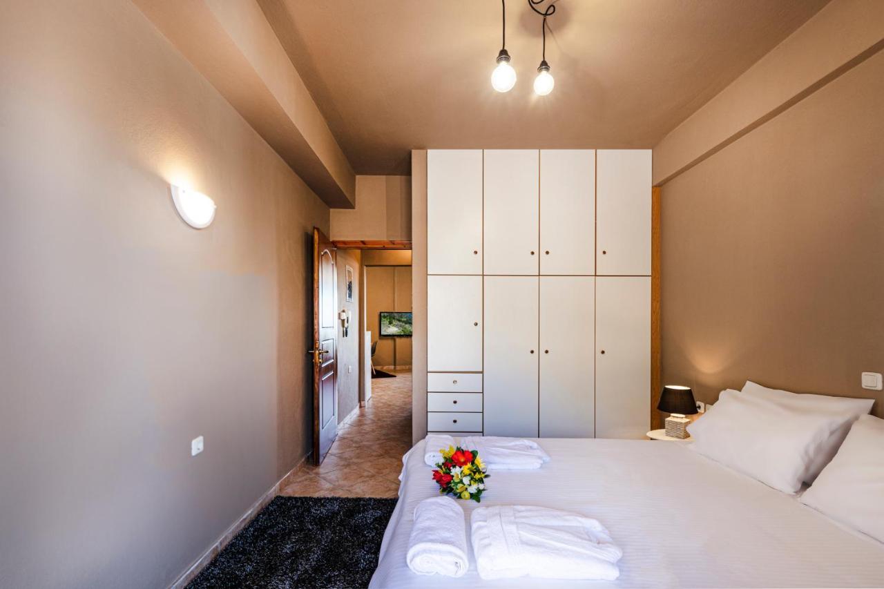 Deluxe Apartments By White Hills Arachova Exterior photo